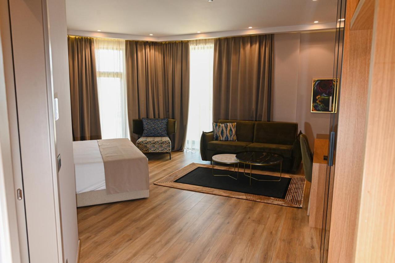White Hill Hotel, Spa & Conferences Durres Bagian luar foto