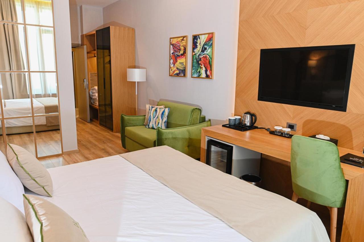 White Hill Hotel, Spa & Conferences Durres Bagian luar foto