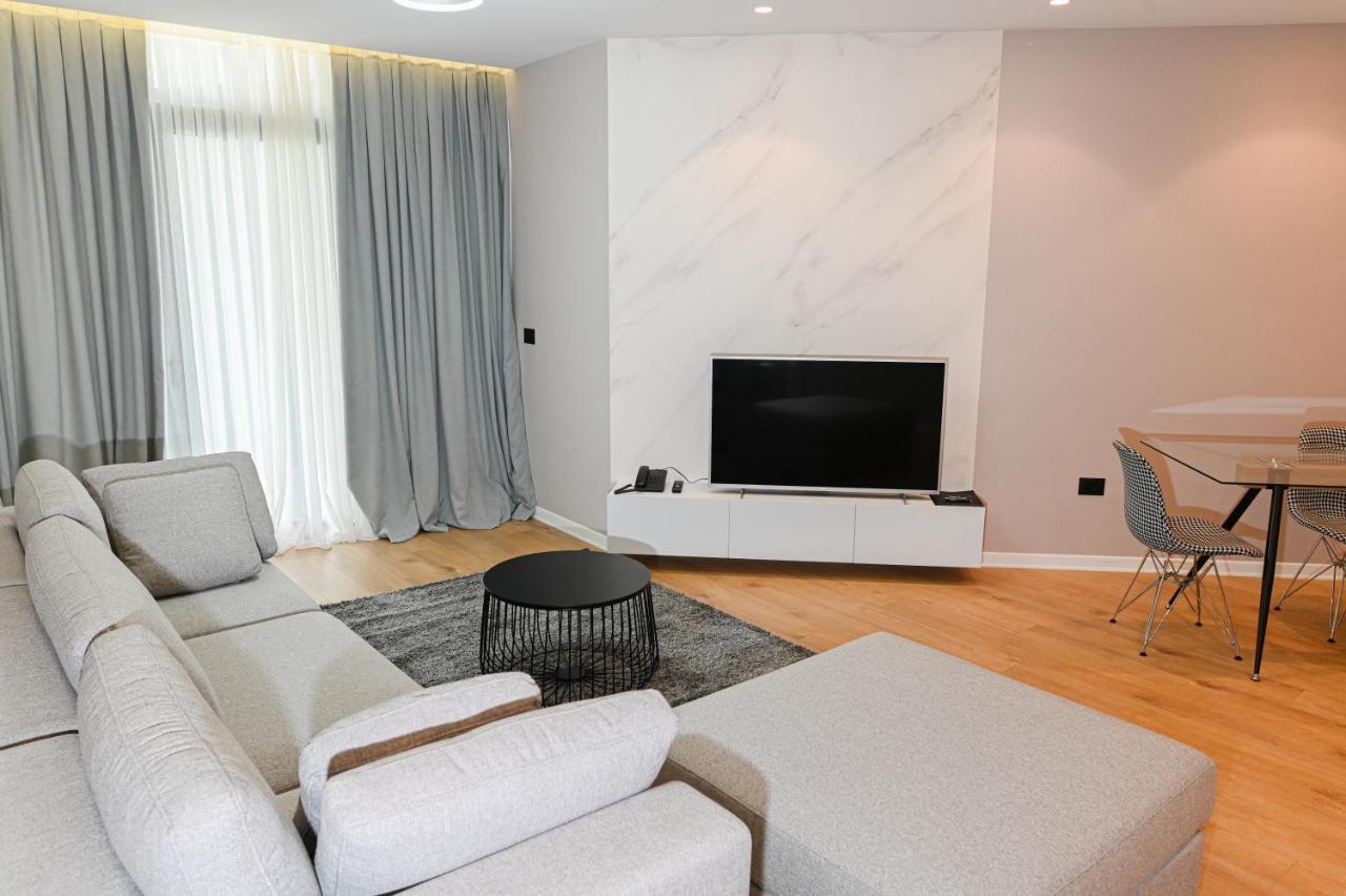White Hill Hotel, Spa & Conferences Durres Bagian luar foto