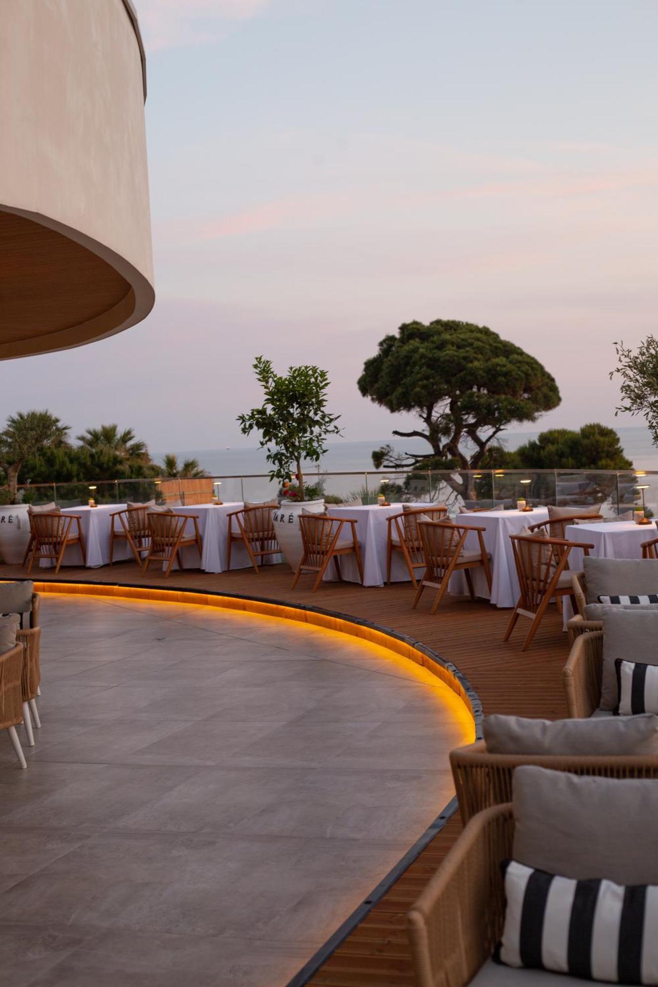White Hill Hotel, Spa & Conferences Durres Bagian luar foto