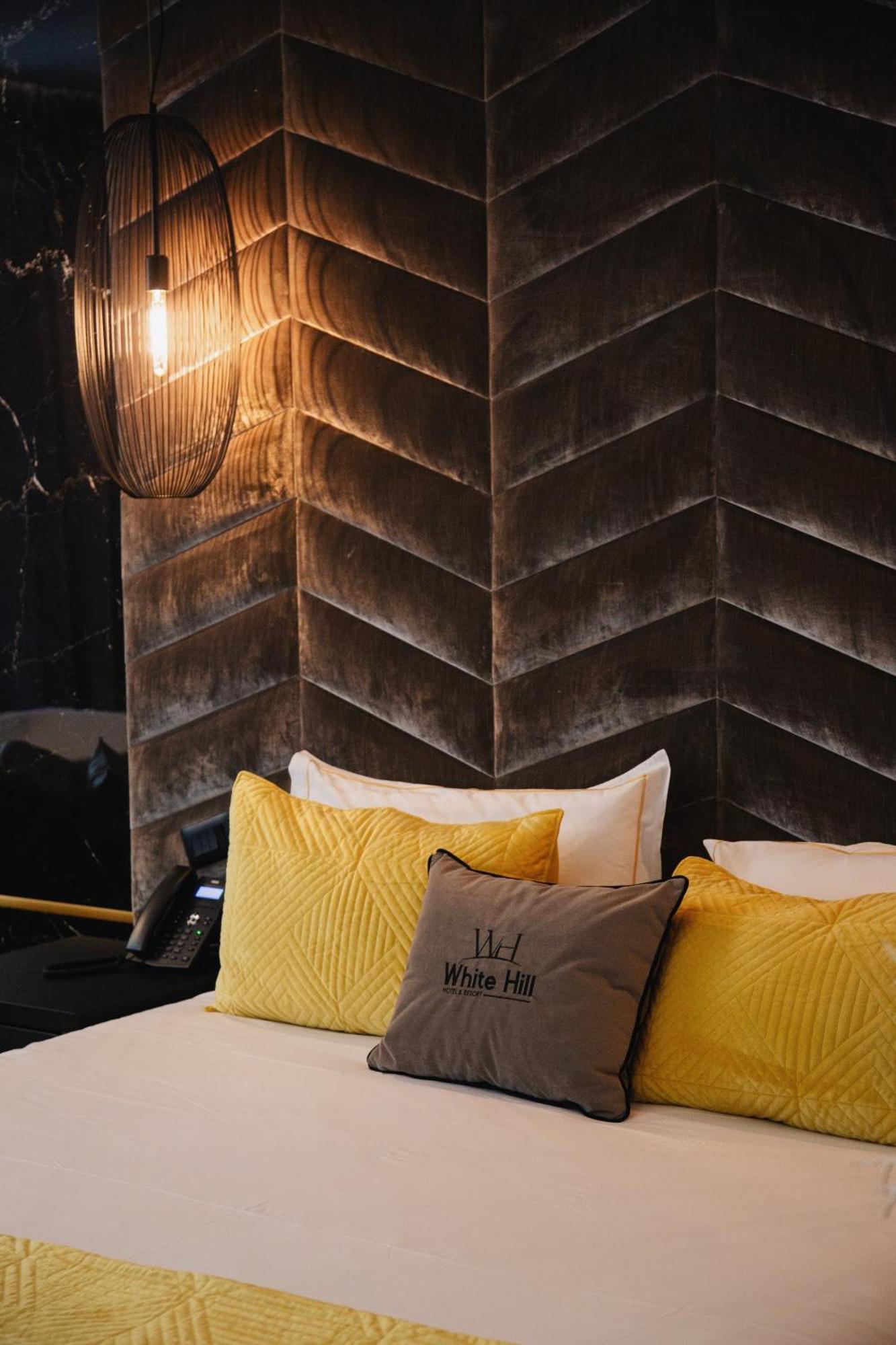 White Hill Hotel, Spa & Conferences Durres Bagian luar foto